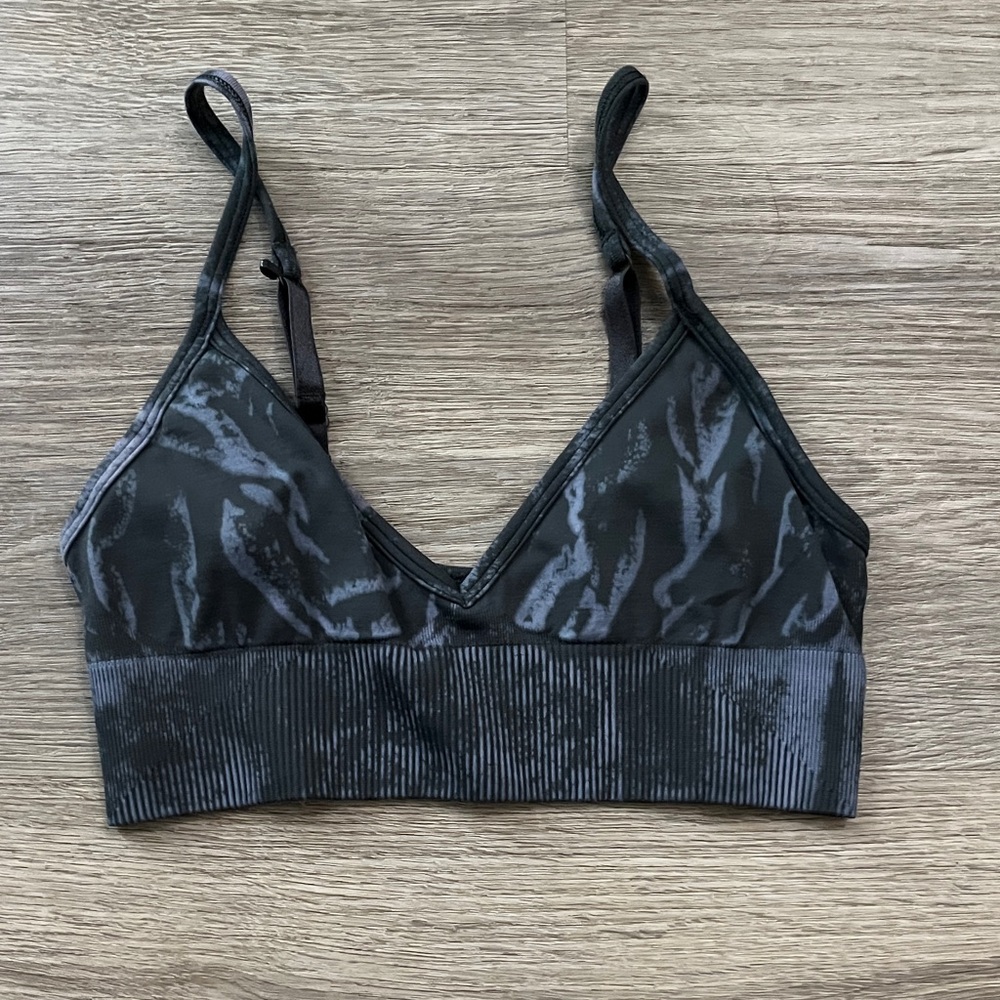 Lululemon Athletica ebb to flow Black and Gray Patterned Bralette